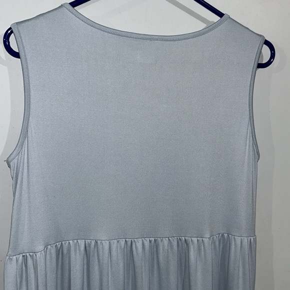 Dress - Picture 13 of 13